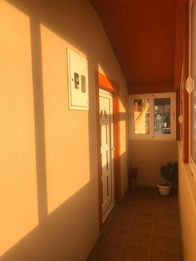 Jovana -- Porodicni Apartmani Igalo Herceg Novi Exterior photo