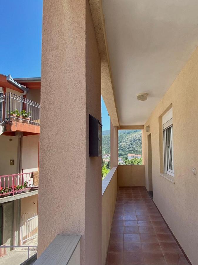 Jovana -- Porodicni Apartmani Igalo Herceg Novi Exterior photo