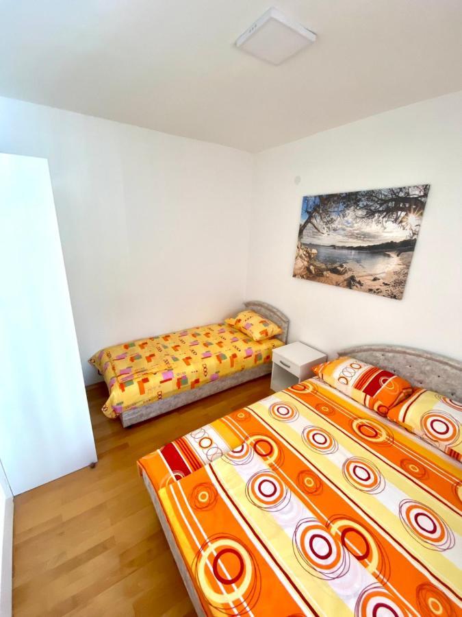Jovana -- Porodicni Apartmani Igalo Herceg Novi Exterior photo